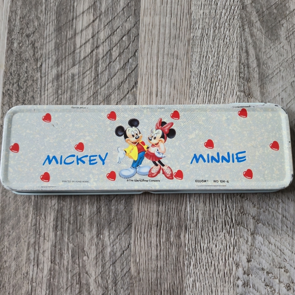Disney Vintage 90s Mickey Minnie Mouse Tin Pencil Case Heart Graphic Rare Ellon - Picture 2 of 11